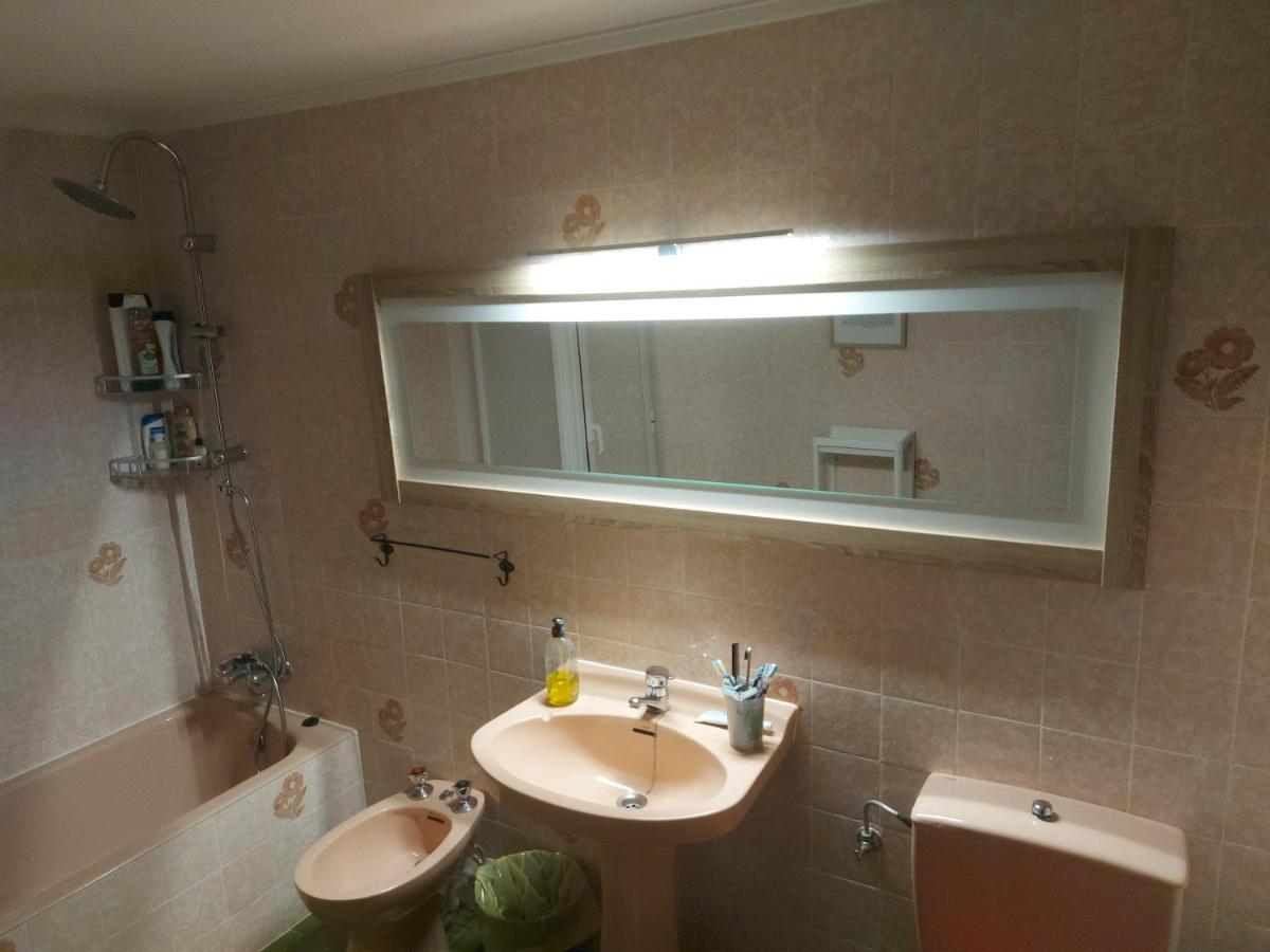 Se Alquilan 3 Habitaciones Privadas Bilbao Exterior photo